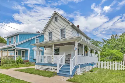 114 Vine St, Fairport Harbor, OH 44077
