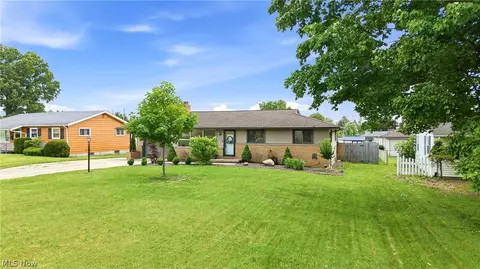 5037 Sheridan Rd, Poland, OH 44514