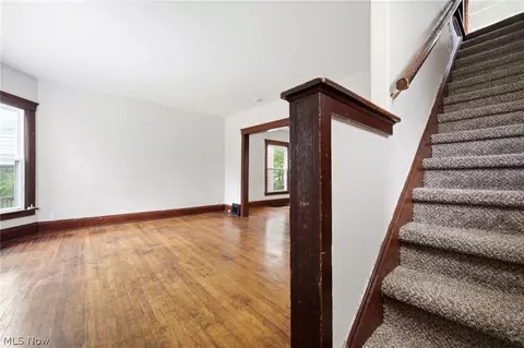 433 3rd St, Elyria, OH 44035 photo 10