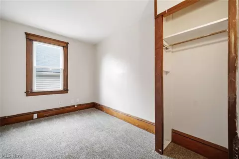 433 3rd St, Elyria, OH 44035 photo 13