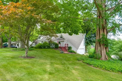 7460 State Route 43, Kent, OH 44240