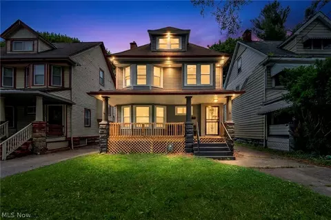 9013 Kempton Ave, Cleveland, OH 44108