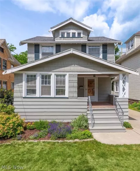 1328 Granger Ave, Lakewood, OH 44107