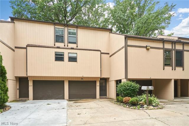 620 James Ave, Cuyahoga Falls, OH 44221
