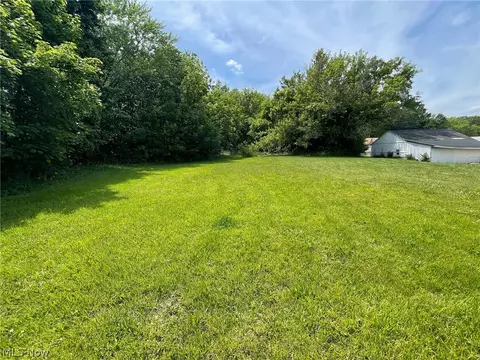 V/l Massillon Road, Akron, OH 44312