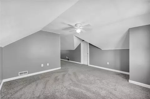 517 Gulf Rd, Elyria, OH 44035 photo 28