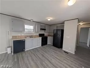 235 Cedar Brook Dr, Elyria, OH 44035 photo 6