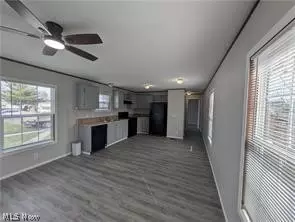 235 Cedar Brook Dr, Elyria, OH 44035 photo 5