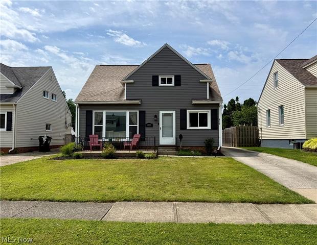 8119 Liberty Ave, Parma, OH 44129