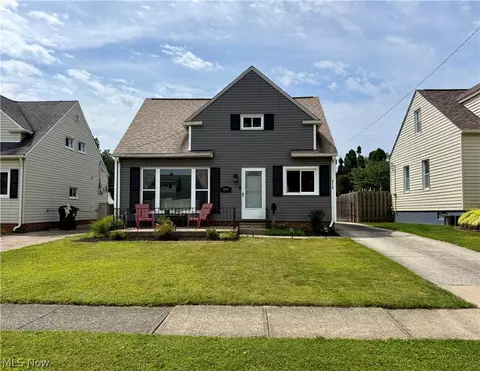 8119 Liberty Ave, Parma, OH 44129