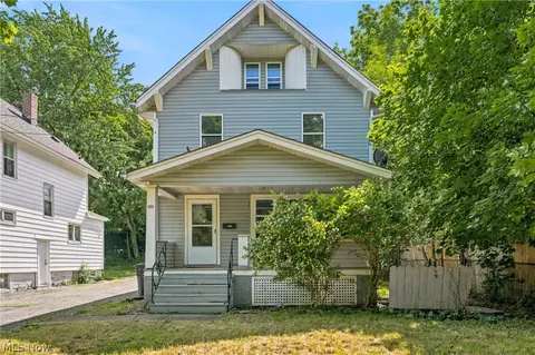 1309 Bellows St, Akron, OH 44301