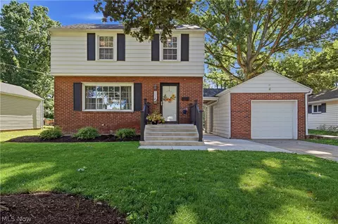 1537 19th St, Cuyahoga Falls, OH 44223