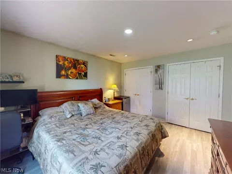 Bedroom - 9552 Cloverleaf Rd, Windham, OH 44288 photo 1 of 6