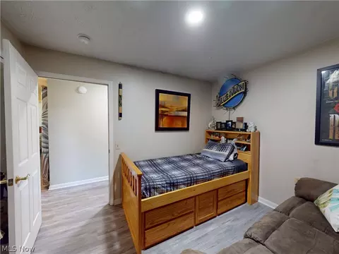 Bedroom - 9552 Cloverleaf Rd, Windham, OH 44288 photo 5 of 6