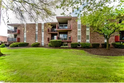 3000 N River Rd NE, Warren, OH 44483