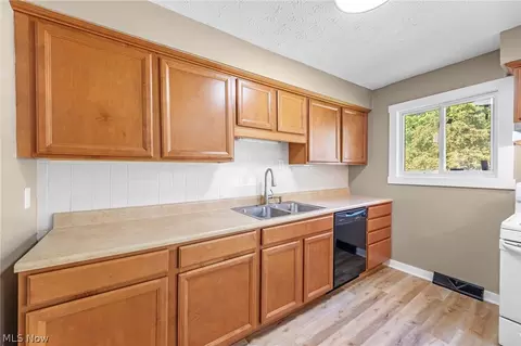 Kitchen - 8995 Spring Dr, Windham, OH 44288 photo 2 of 2