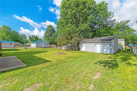 Exterior - 8995 Spring Dr, Windham, OH 44288 photo 3 of 5