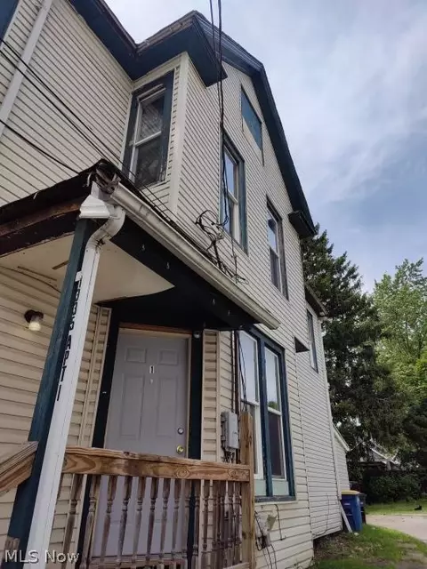 Exterior - 1335 W 3rd St, Ashtabula, OH 44004 photo 2 of 2