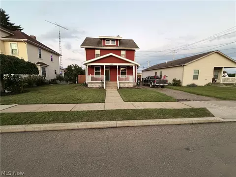 437 SW Bodmer Ave, Strasburg, OH 44680