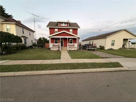 437 SW Bodmer Ave, Strasburg, OH 44680