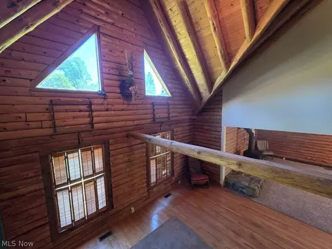 Living - 277 Vickis Ln, Wheeling, WV 26003 photo 5 of 5