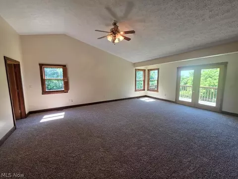 Living - 277 Vickis Ln, Wheeling, WV 26003 photo 2 of 5
