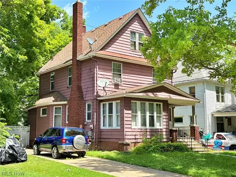 257 Wooster St, Elyria, OH 44035 photo 3