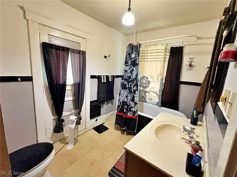 257 Wooster St, Elyria, OH 44035 photo 18