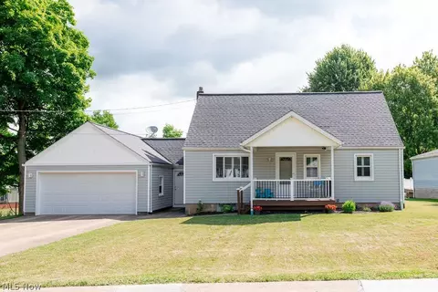 9071 Charles Ct, Twinsburg, OH 44087