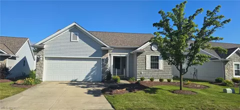 118 Gleneagle Dr, Elyria, OH 44035