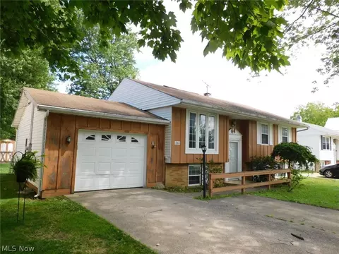 Exterior - 1361 E 28th St, Ashtabula, OH 44004 photo 2 of 5