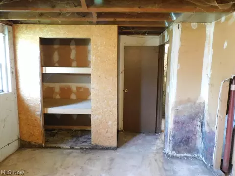 Bedroom - 1361 E 28th St, Ashtabula, OH 44004 photo 7 of 8