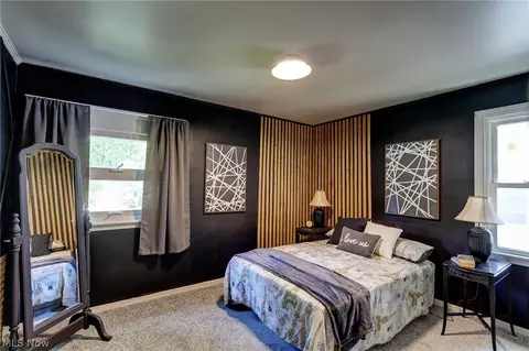 Bedroom - 454 E 266th St, Euclid, OH 44132 photo 2 of 2