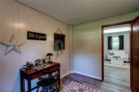 Entry Way - 6065 E Valleyview Ct, Mentor, OH 44060 photo 1 of 1