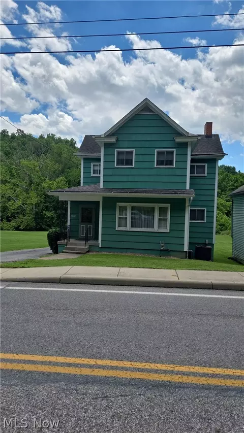 54878 National Rd, Bridgeport, OH 43912
