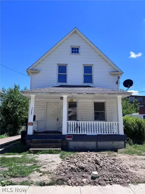 3587 W 67th St, Cleveland, OH 44102