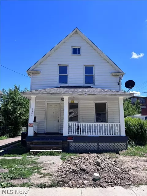 3587 W 67th St, Cleveland, OH 44102