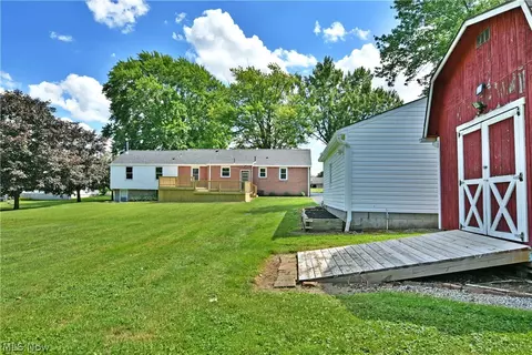 Exterior - 1070 Calla Rd E, Poland, OH 44514 photo 5 of 8
