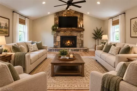 Living - 1070 Calla Rd E, Poland, OH 44514 photo 2 of 6