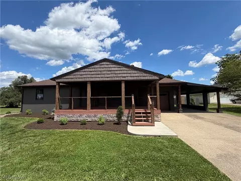 22420 Jo Ann Dr, West Lafayette, OH 43845