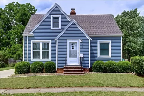 5708 Stickney Ave, Cleveland, OH 44144