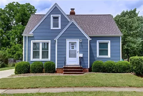 5708 Stickney Ave, Cleveland, OH 44144