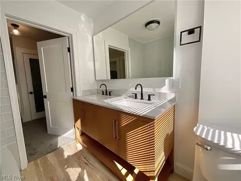 Bath - 741 Chitty Ave, Akron, OH 44303 photo 6 of 6