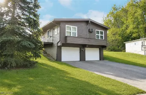 1636 Seth Robert, Akron, OH 44306