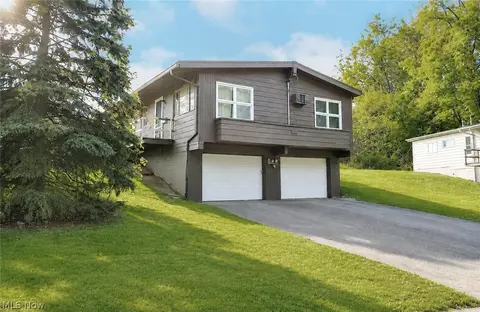 1636 Seth Robert, Akron, OH 44306