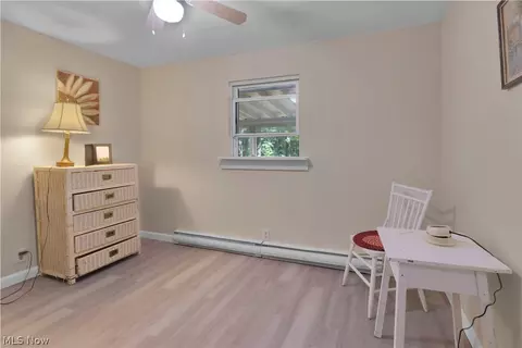 Bedroom - 5123 4th Ave, Andover, OH 44003 photo 3 of 4