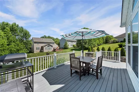Exterior - 1165 Jonah Dr, Copley, OH 44321 photo 4 of 7