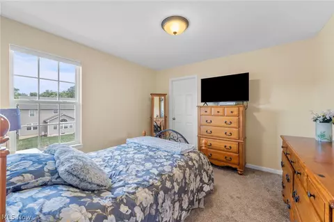 Bedroom - 1165 Jonah Dr, Copley, OH 44321 photo 4 of 8