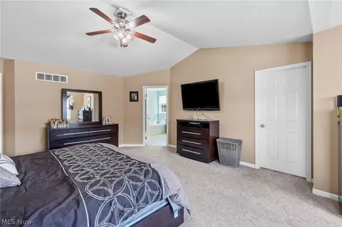 Bedroom - 1165 Jonah Dr, Copley, OH 44321 photo 3 of 8