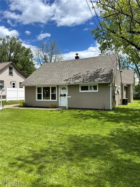 227 Westminster Ave, Youngstown, OH 44515